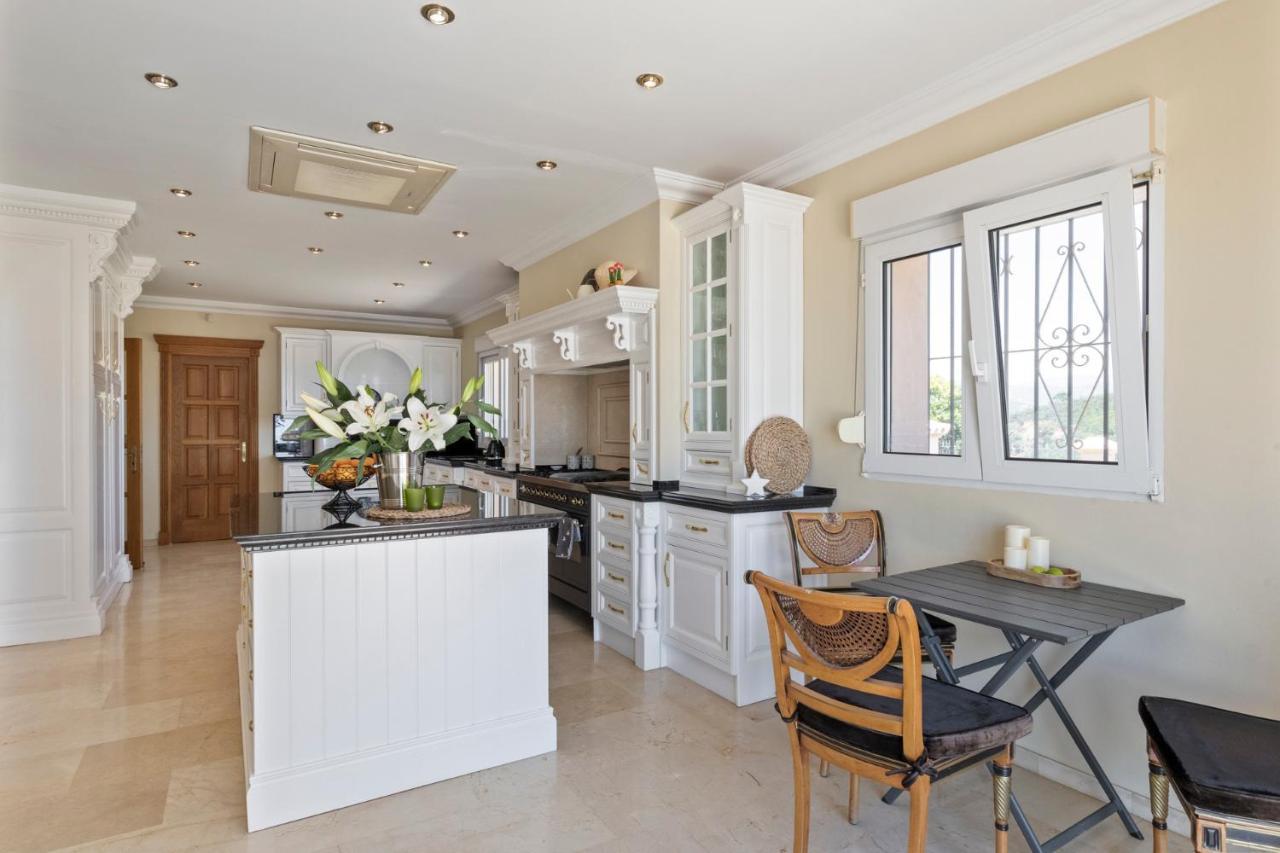 Luxury Villa Bellagio Estepona (Adults Only) Eksteriør billede